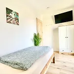 アパート Wohlfuehloase Mit Garten *